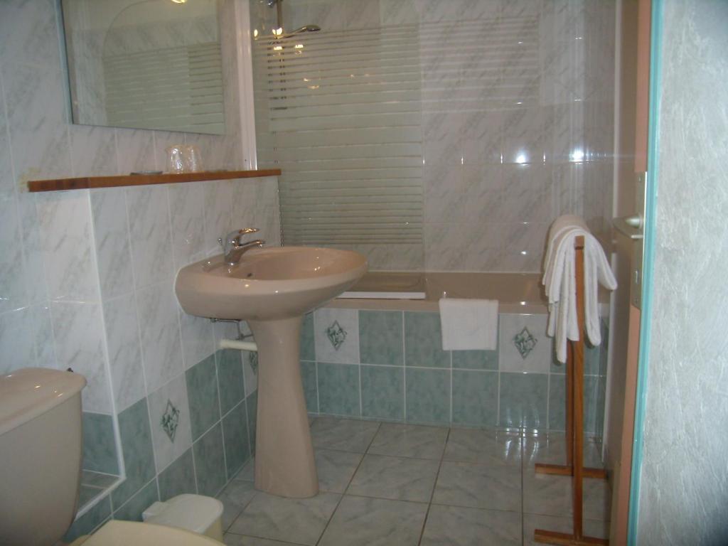 Hotel Le Relais Fleurance 객실 사진